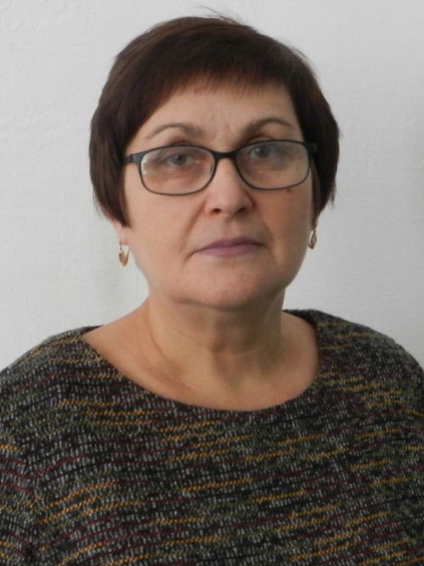 Ланкова Лариса Алмазовна.